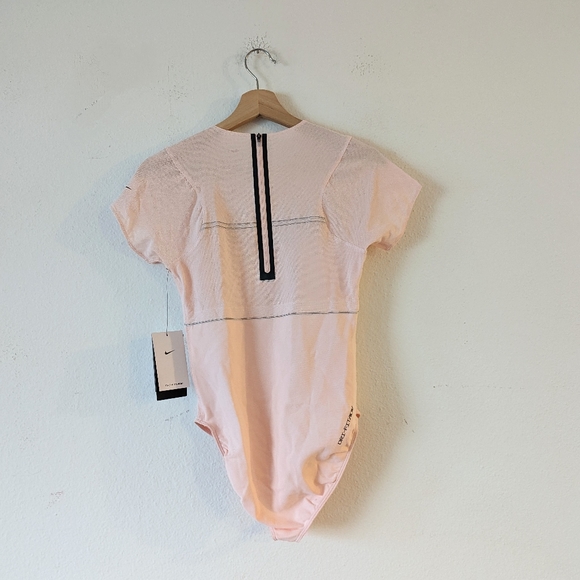 NWT Nike ADV Run Division Bodysuit - Picture 5 of 8